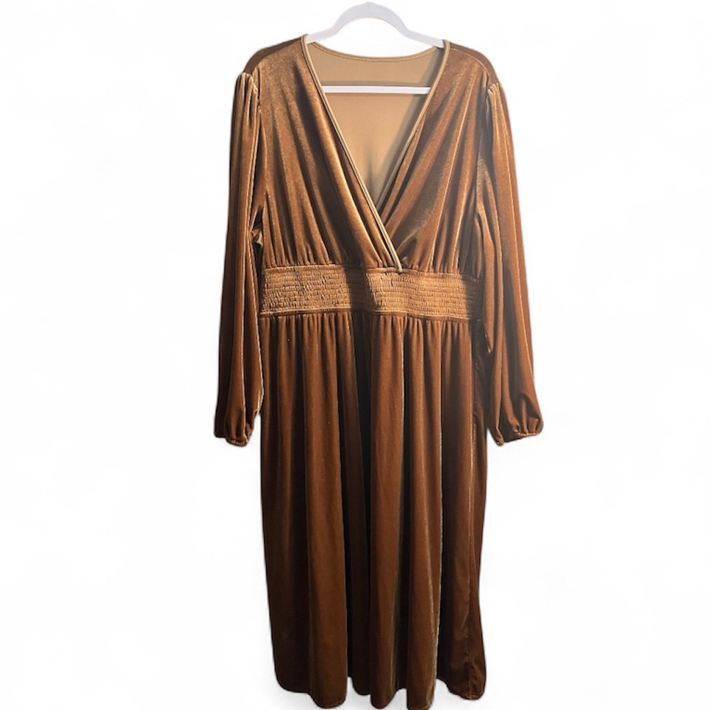 SHEIN 3X Elegant Velvety Brown Dress. Perfect for formal occasions or date night